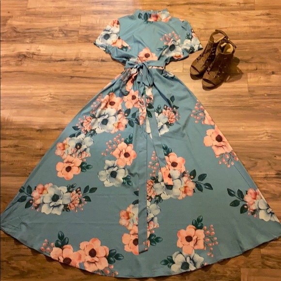 CBR Dresses & Skirts - Floral Printed Knotted Maxi Dress